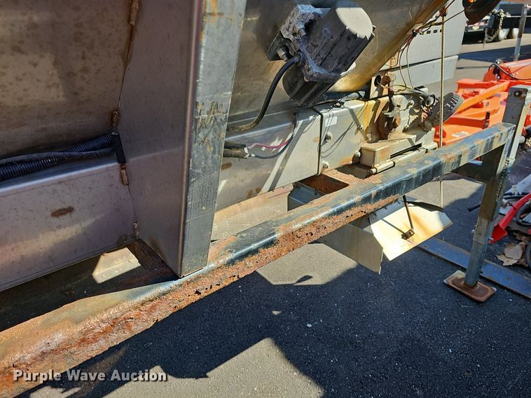 image for item EK5680 Snow removal equipment 