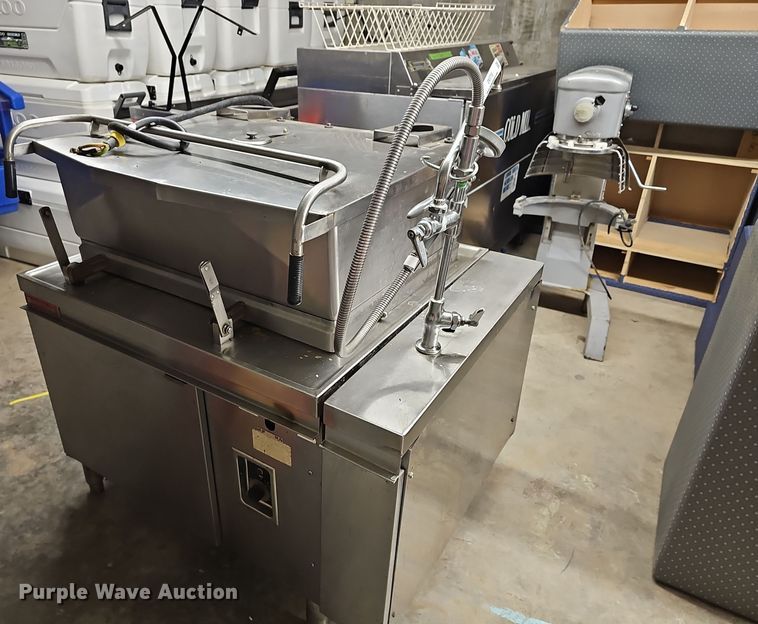 image for item EK5705 (2) tilt skillets