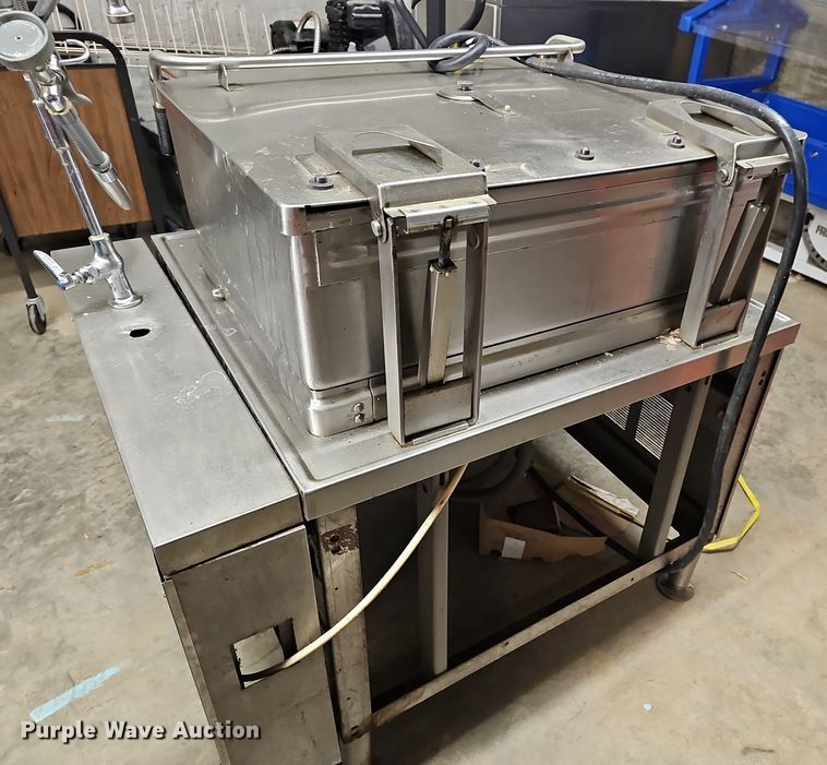 image for item EK5705 (2) tilt skillets