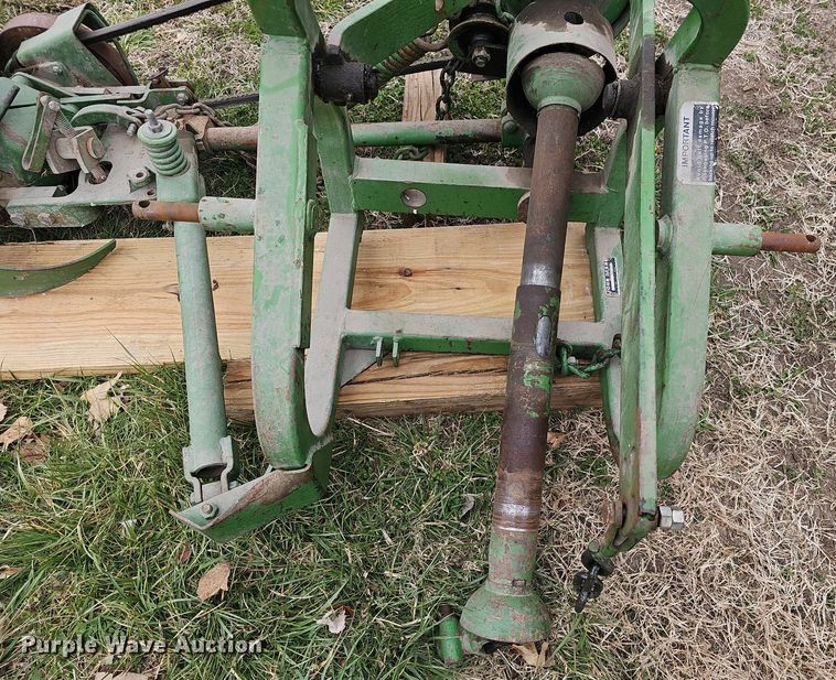 image for item EK5717 John Deere  350 sickle mower