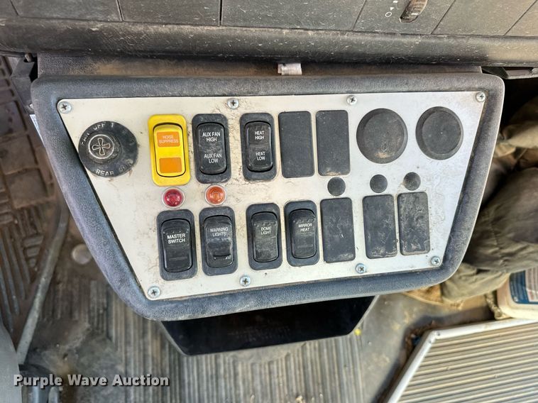 image for item EK9932 2012 Chevrolet 4500 school bus