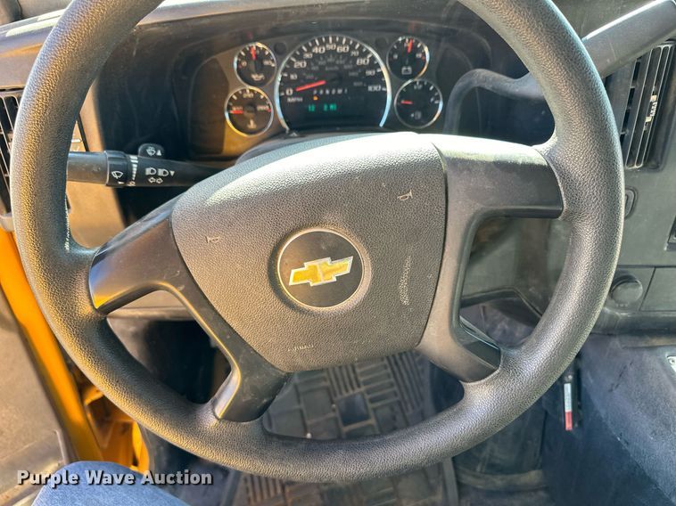 image for item EK9932 2012 Chevrolet 4500 school bus