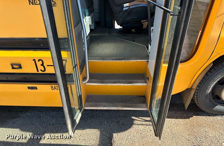 image for item EK9932 2012 Chevrolet 4500 school bus