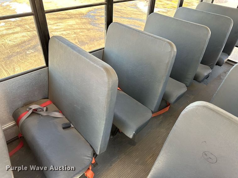 image for item EK9932 2012 Chevrolet 4500 school bus