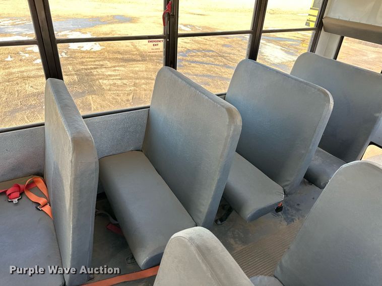 image for item EK9932 2012 Chevrolet 4500 school bus