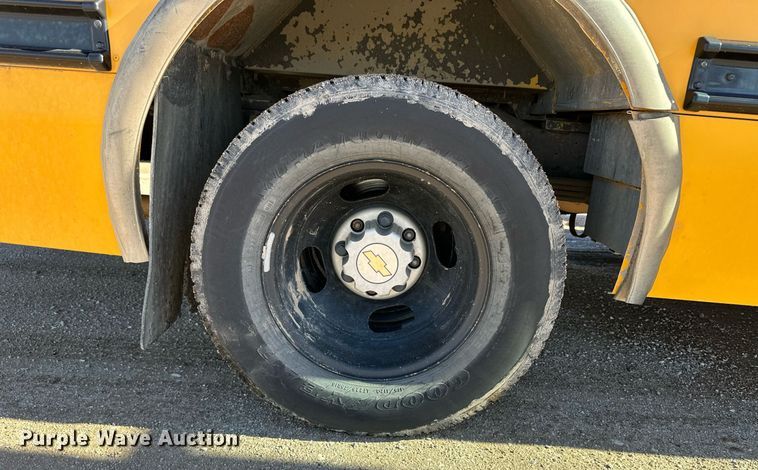 image for item EK9932 2012 Chevrolet 4500 school bus