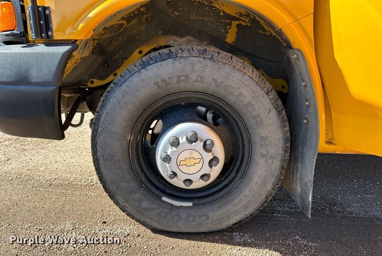 image for item EK9932 2012 Chevrolet 4500 school bus