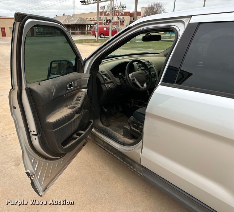 image for item IB9348 2014 Ford Explorer Police Interceptor SUV