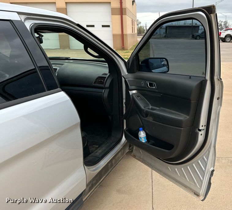 image for item IB9349 2015 Ford Explorer Police Interceptor SUV