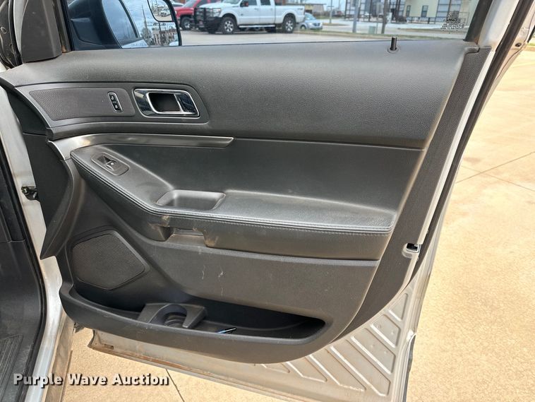 image for item IB9349 2015 Ford Explorer Police Interceptor SUV