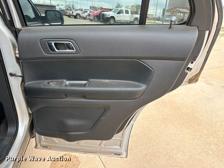 image for item IB9349 2015 Ford Explorer Police Interceptor SUV