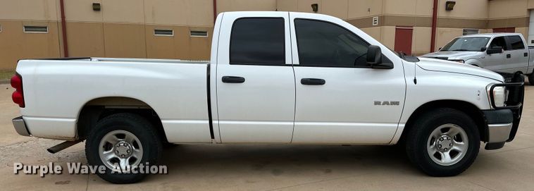 image for item IB9351 2008 Dodge Ram 1500 Quad Cab pickup truck