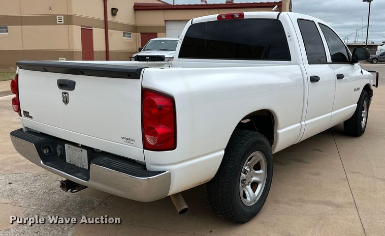 image for item IB9351 2008 Dodge Ram 1500 Quad Cab pickup truck