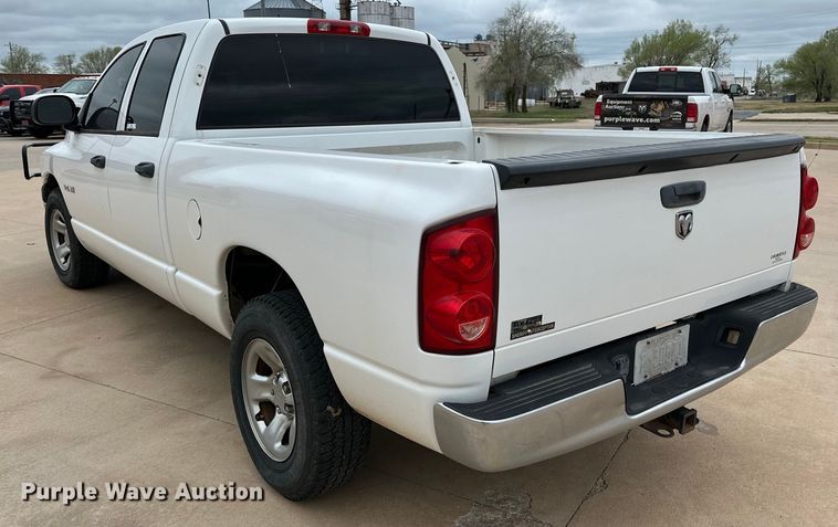 image for item IB9351 2008 Dodge Ram 1500 Quad Cab pickup truck