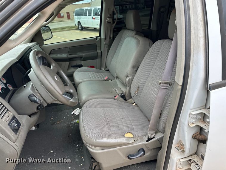 image for item IB9351 2008 Dodge Ram 1500 Quad Cab pickup truck