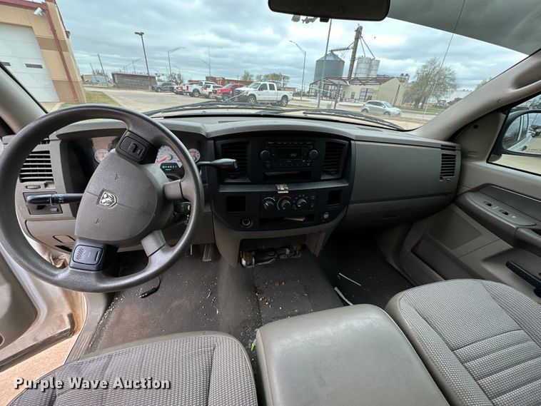 image for item IB9351 2008 Dodge Ram 1500 Quad Cab pickup truck