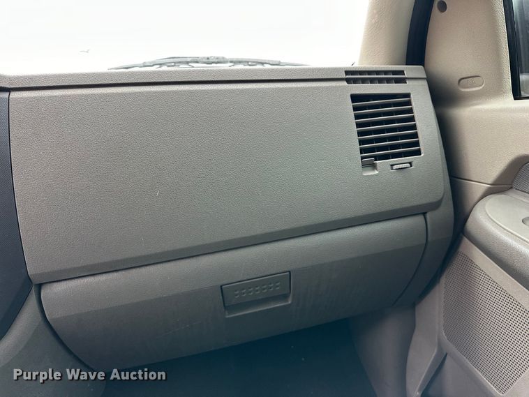 image for item IB9351 2008 Dodge Ram 1500 Quad Cab pickup truck