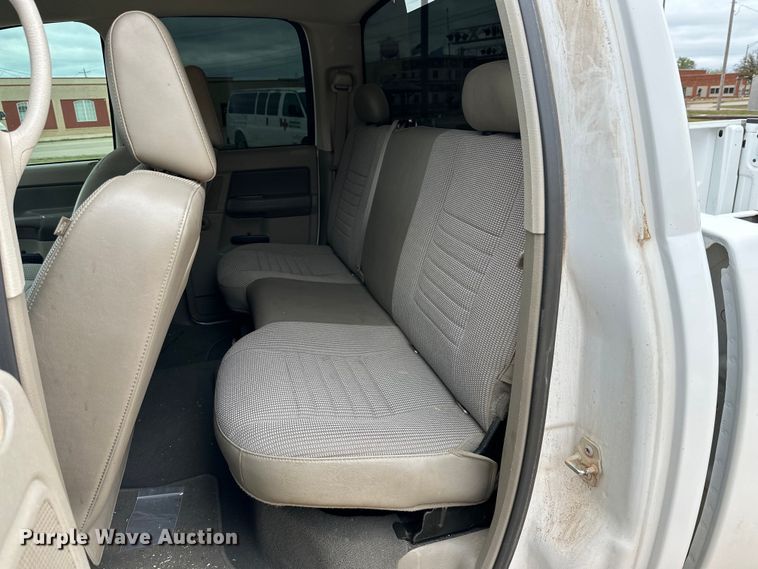 image for item IB9351 2008 Dodge Ram 1500 Quad Cab pickup truck