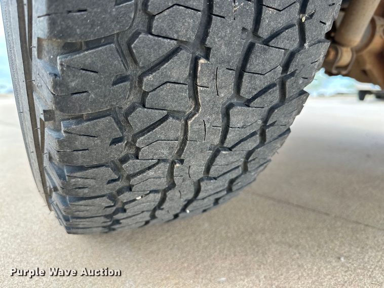 image for item IB9351 2008 Dodge Ram 1500 Quad Cab pickup truck