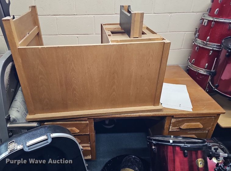 image for item IO9878 Music equipment