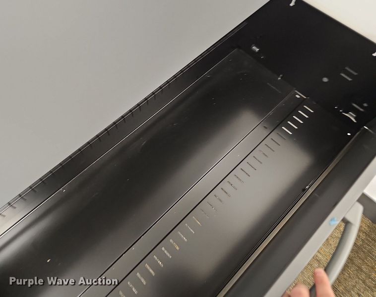 image for item IO9884 (5) filing cabinets