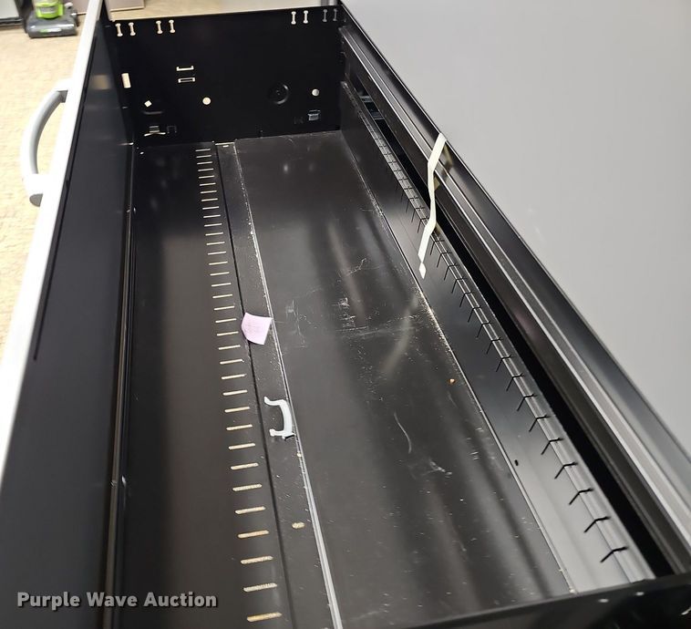 image for item IO9884 (5) filing cabinets