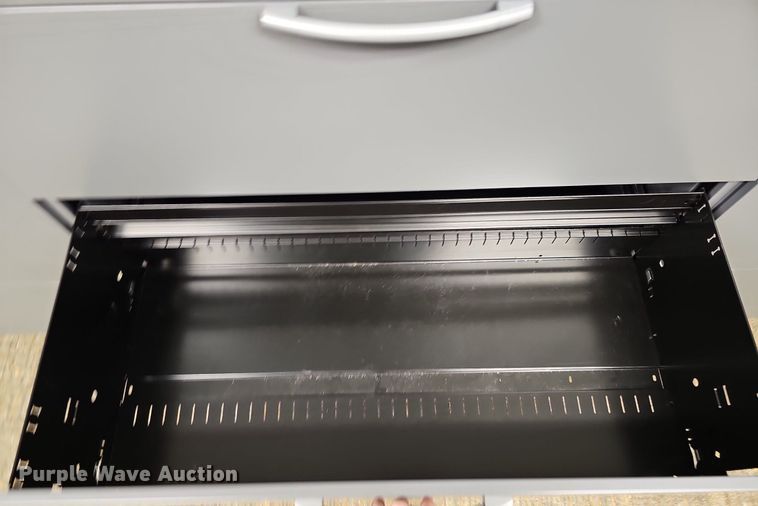 image for item IO9884 (5) filing cabinets