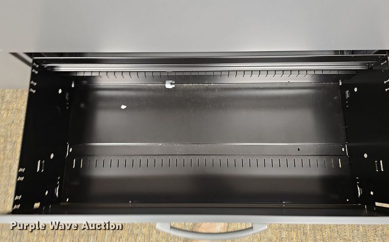 image for item IO9884 (5) filing cabinets