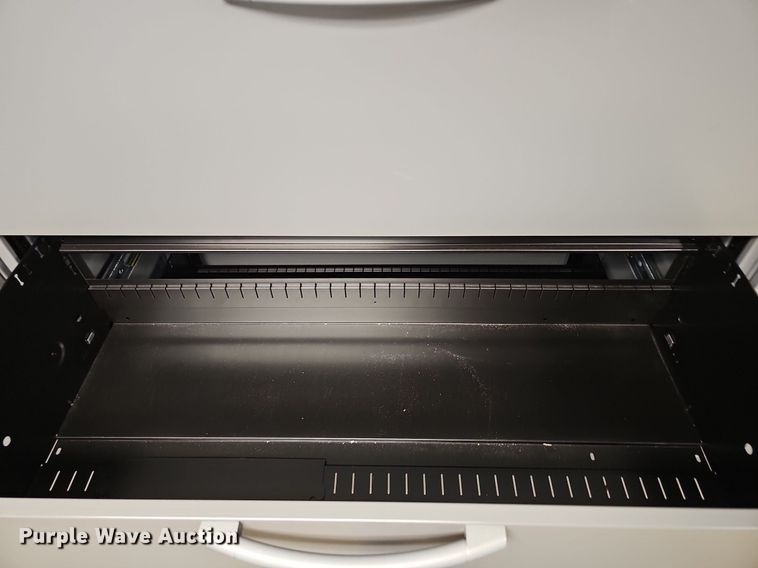 image for item IO9884 (5) filing cabinets