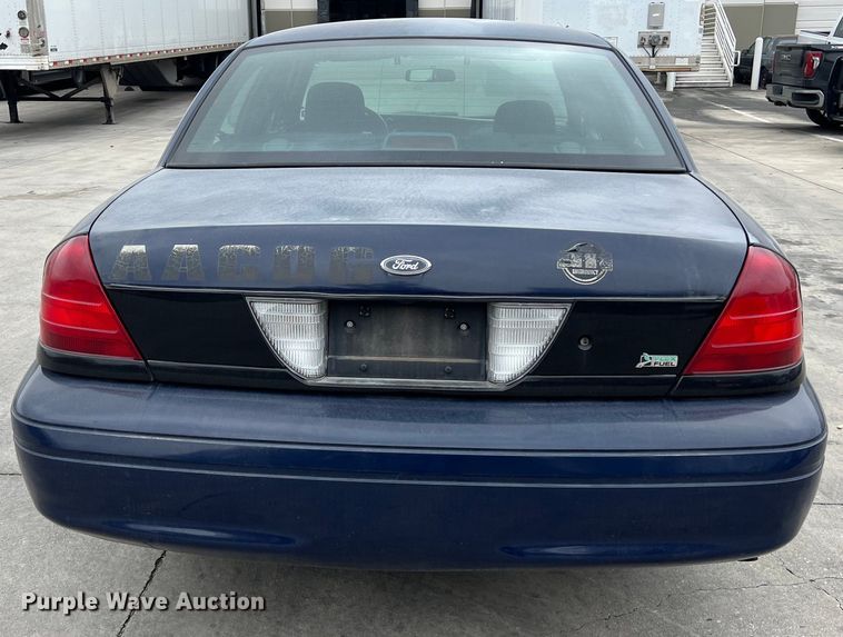 image for item KV9814 2010 Ford Crown Victoria Police Interceptor 