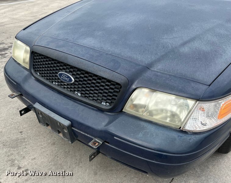 image for item KV9814 2010 Ford Crown Victoria Police Interceptor 
