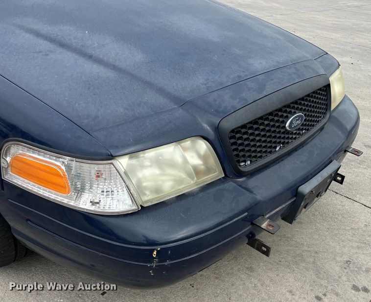 image for item KV9814 2010 Ford Crown Victoria Police Interceptor 