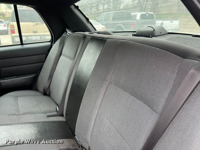 image for item KV9814 2010 Ford Crown Victoria Police Interceptor 