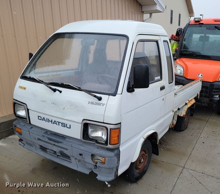 image for item LA9651 1991 Daihatsu HiJet mini truck