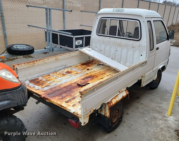 image for item LA9651 1991 Daihatsu HiJet mini truck