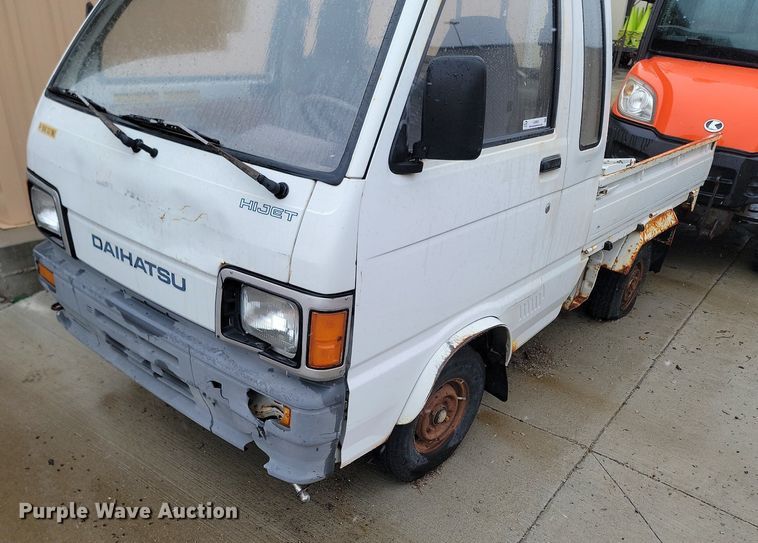 image for item LA9651 1991 Daihatsu HiJet mini truck