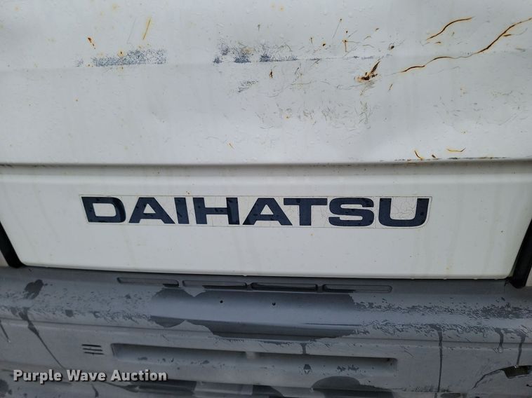 image for item LA9651 1991 Daihatsu HiJet mini truck