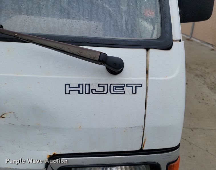 image for item LA9651 1991 Daihatsu HiJet mini truck