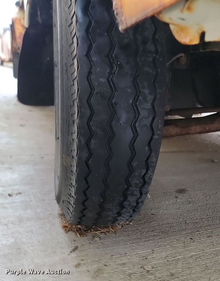 image for item LA9651 1991 Daihatsu HiJet mini truck