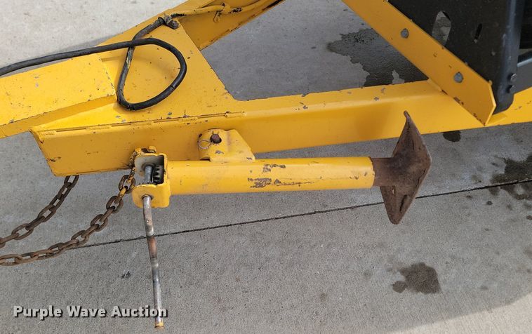 image for item LA9745 1990 LeRoi Dresser 185 air compressor