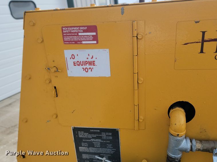 image for item LA9745 1990 LeRoi Dresser 185 air compressor