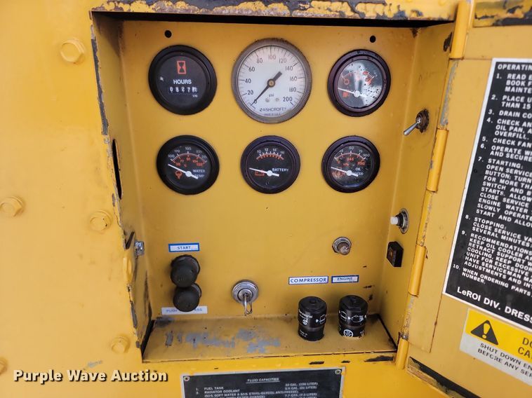 image for item LA9745 1990 LeRoi Dresser 185 air compressor