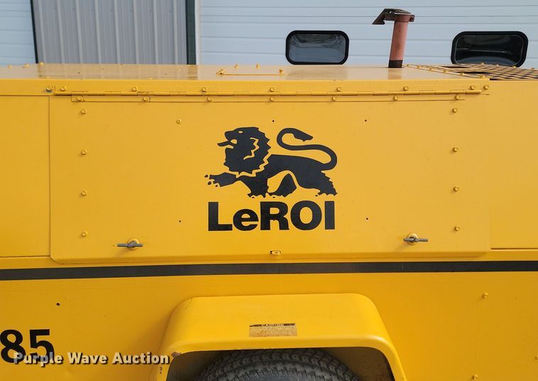 image for item LA9745 1990 LeRoi Dresser 185 air compressor