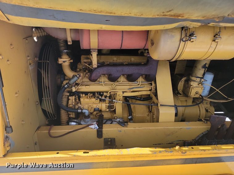 image for item LA9745 1990 LeRoi Dresser 185 air compressor