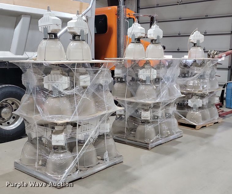 image for item LA9747 (41) Cooper Lighting HSG shop lights