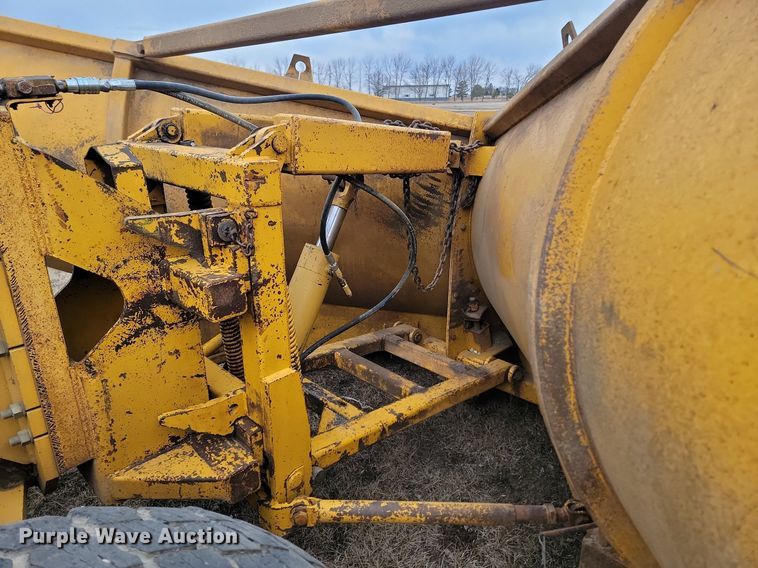 image for item LA9776 2005 Caterpillar 140H VHP Plus motor grader