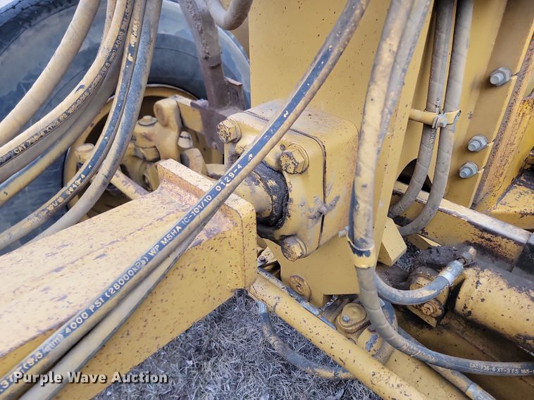 image for item LA9776 2005 Caterpillar 140H VHP Plus motor grader