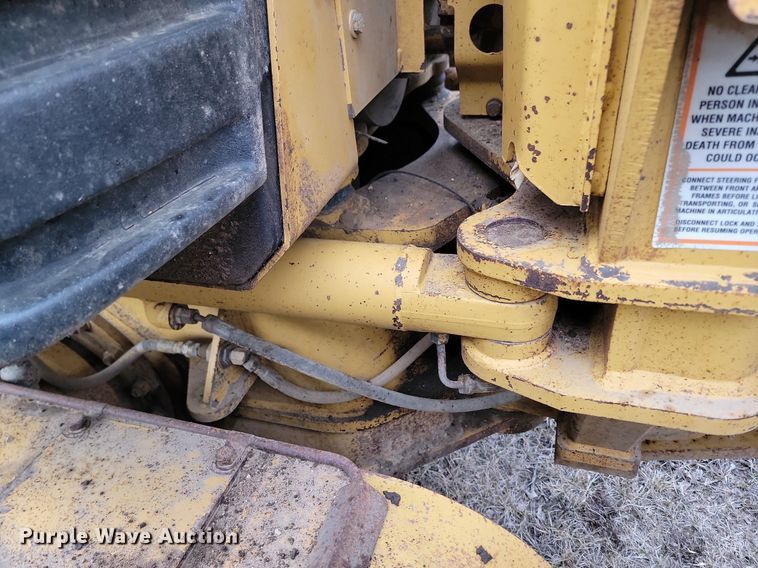 image for item LA9776 2005 Caterpillar 140H VHP Plus motor grader