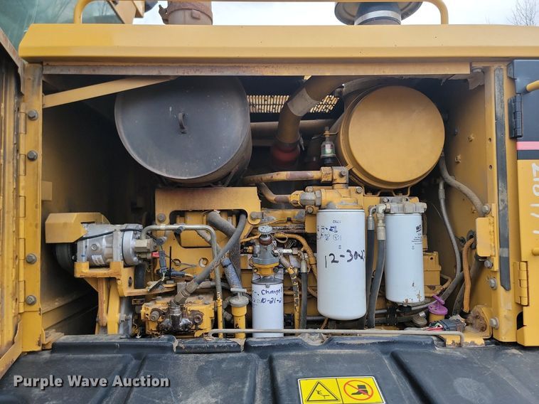 image for item LA9776 2005 Caterpillar 140H VHP Plus motor grader