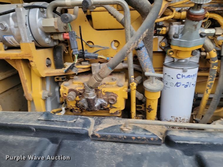 image for item LA9776 2005 Caterpillar 140H VHP Plus motor grader